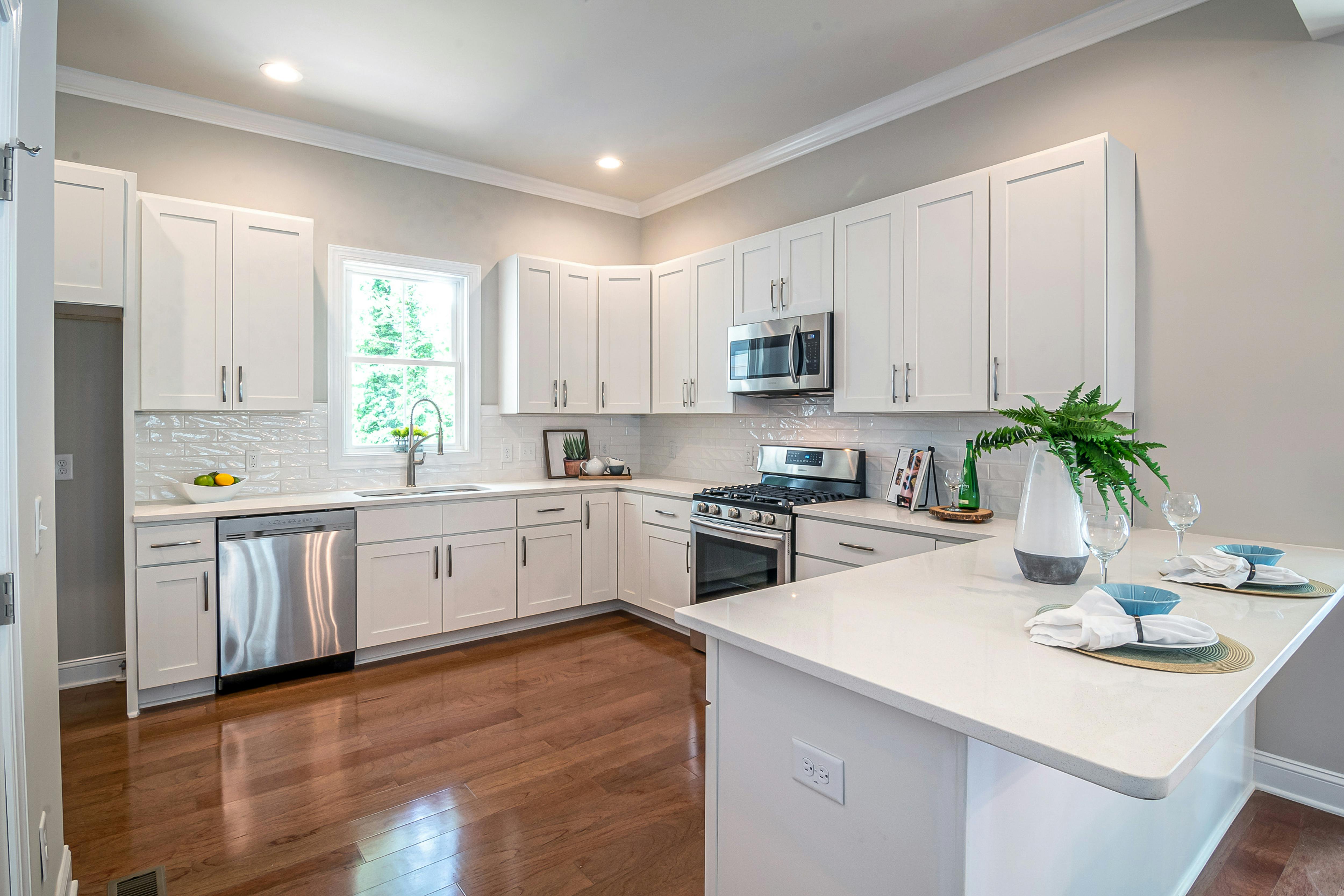Pendant-lit kitchen island